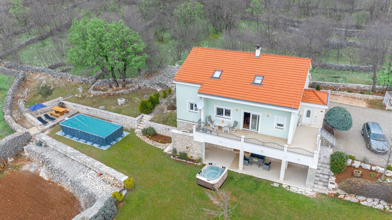 Photo of Outdoor in Svib