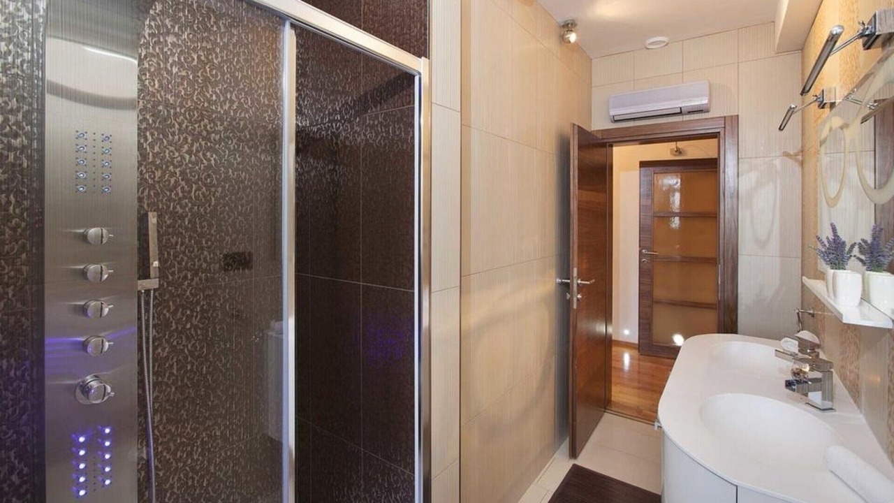 Photo of Bathroom in Karojba