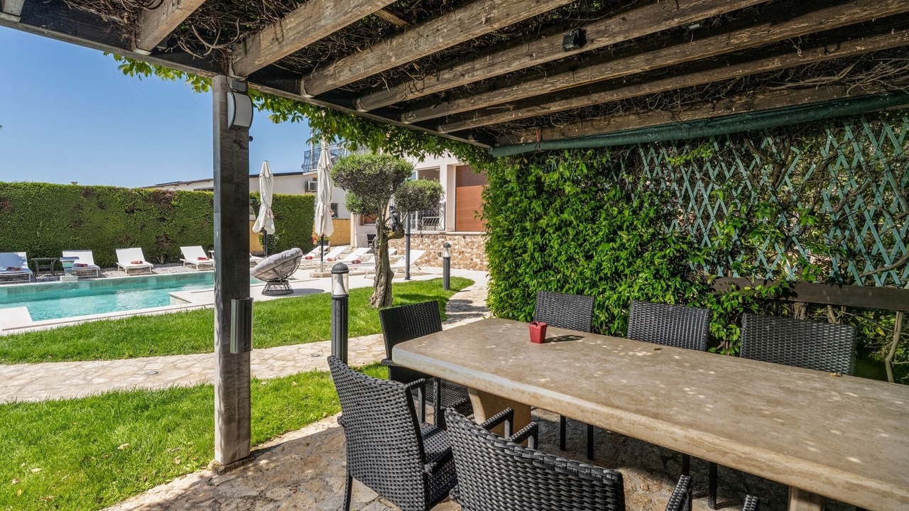 Photo of Outdoor in Vrvari