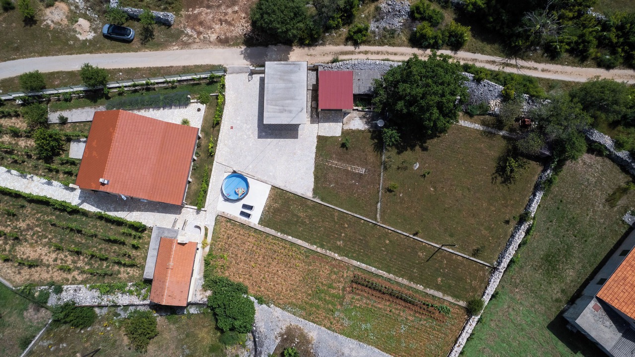 Photo of Outdoor in Unesic