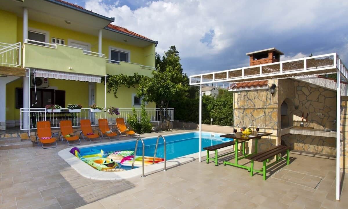 Photo of Outdoor in Solin