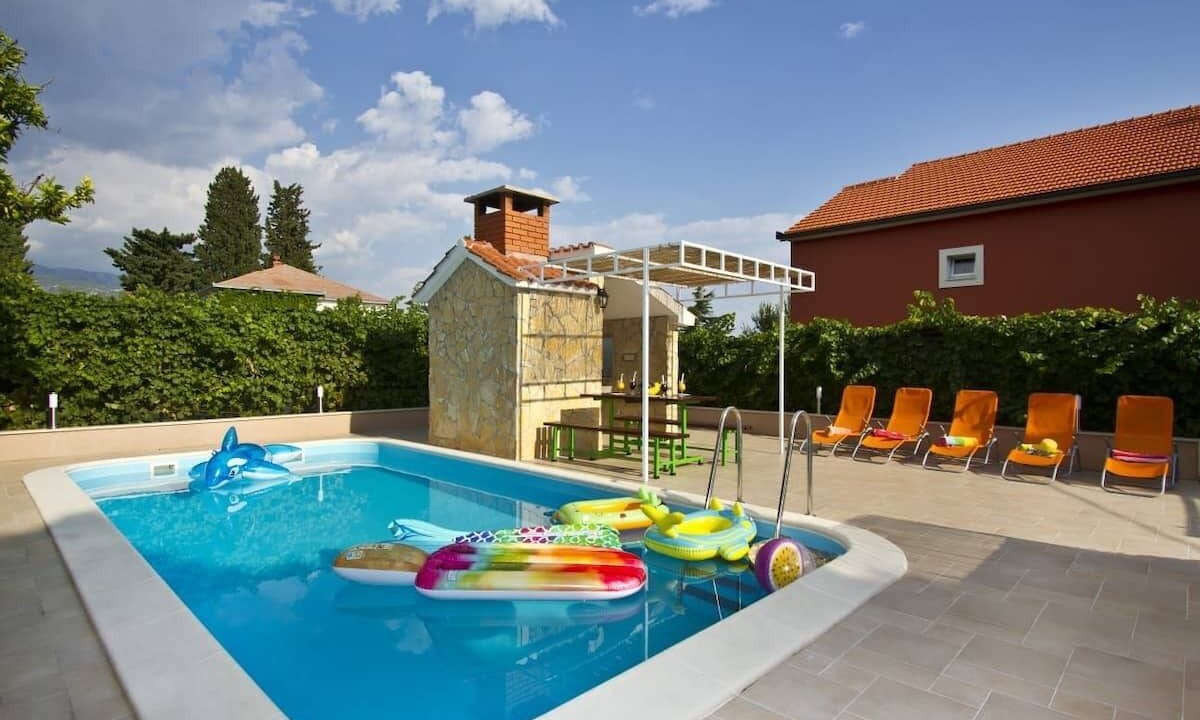 Photo of Outdoor in Solin