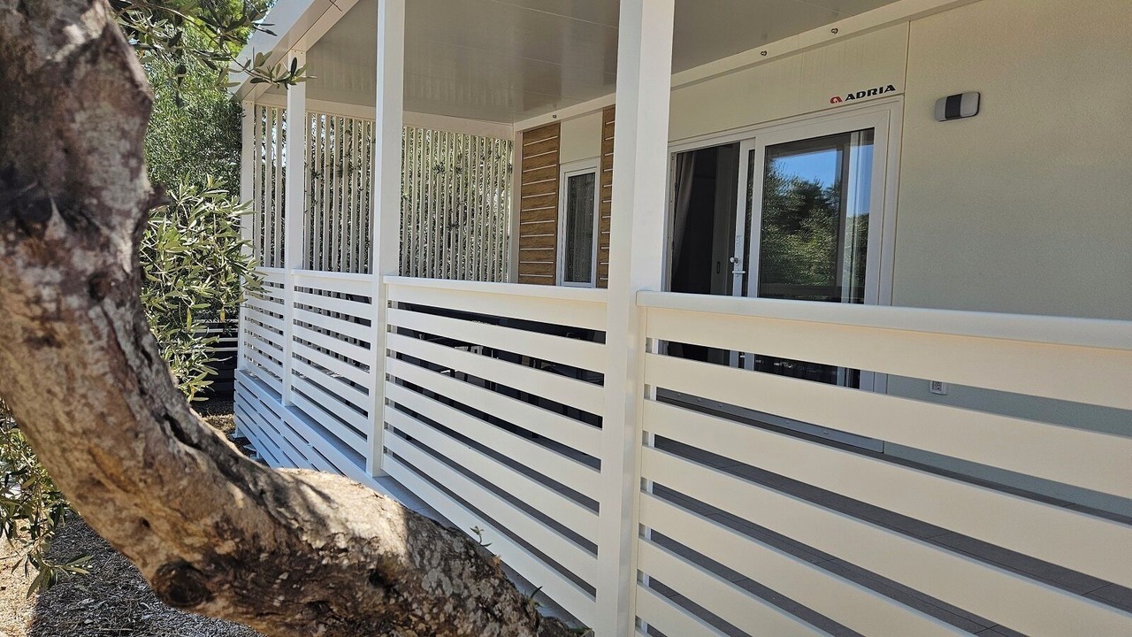 Photo of Patio Balcony in Jezera