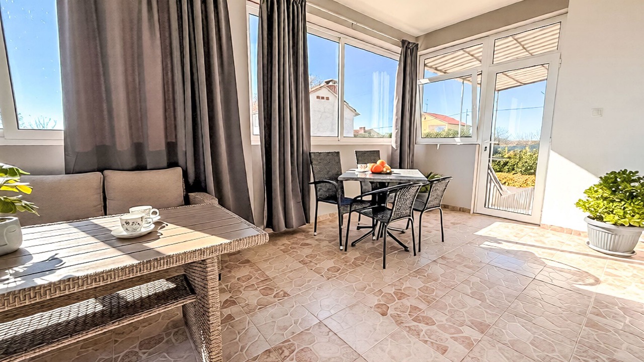 Photo of Livingroom in Tinj