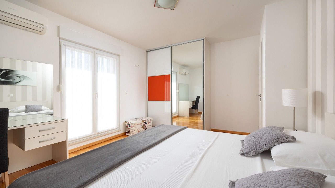 Photo of Bedroom in Srinjine
