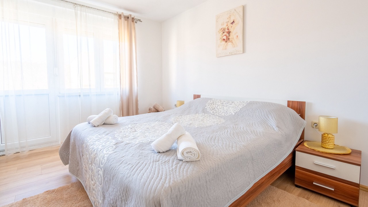 Photo of Bedroom in Cove Parja