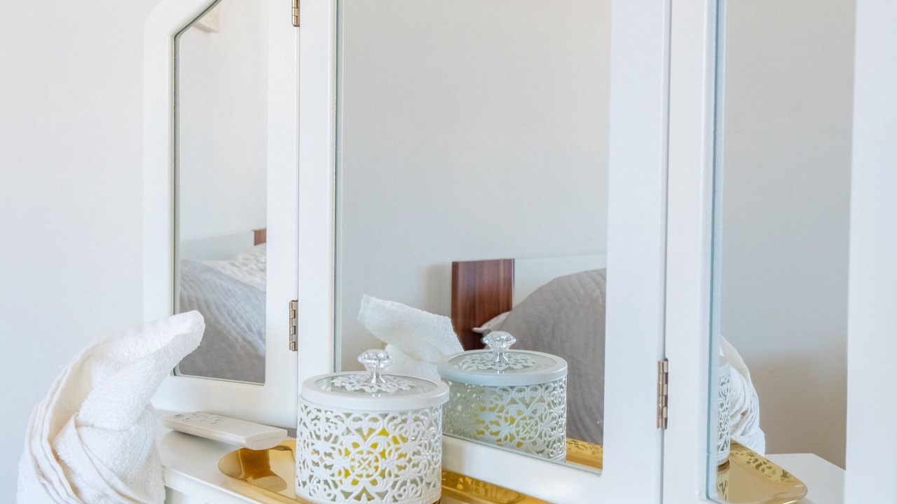 Photo of Bedroom in Cove Parja