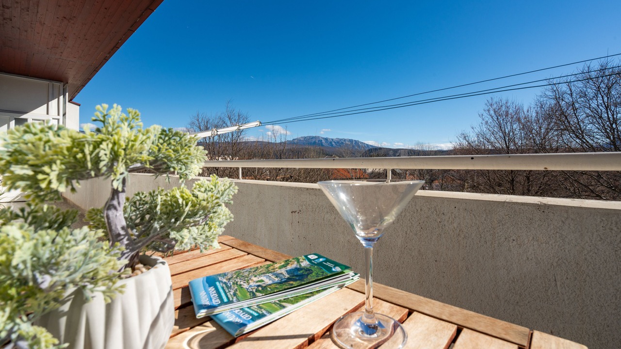 Photo of Outdoor in Cove Parja