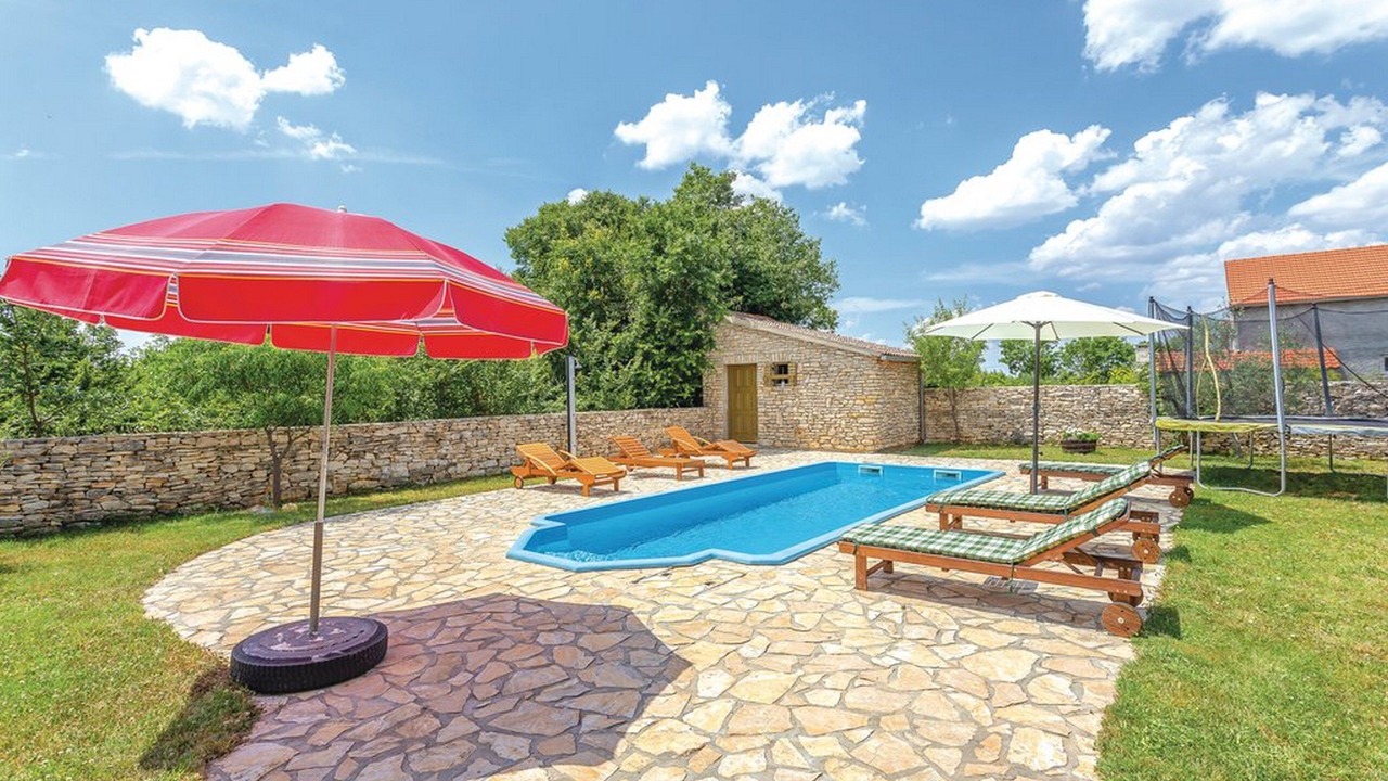 Photo of Outdoor in Puljane