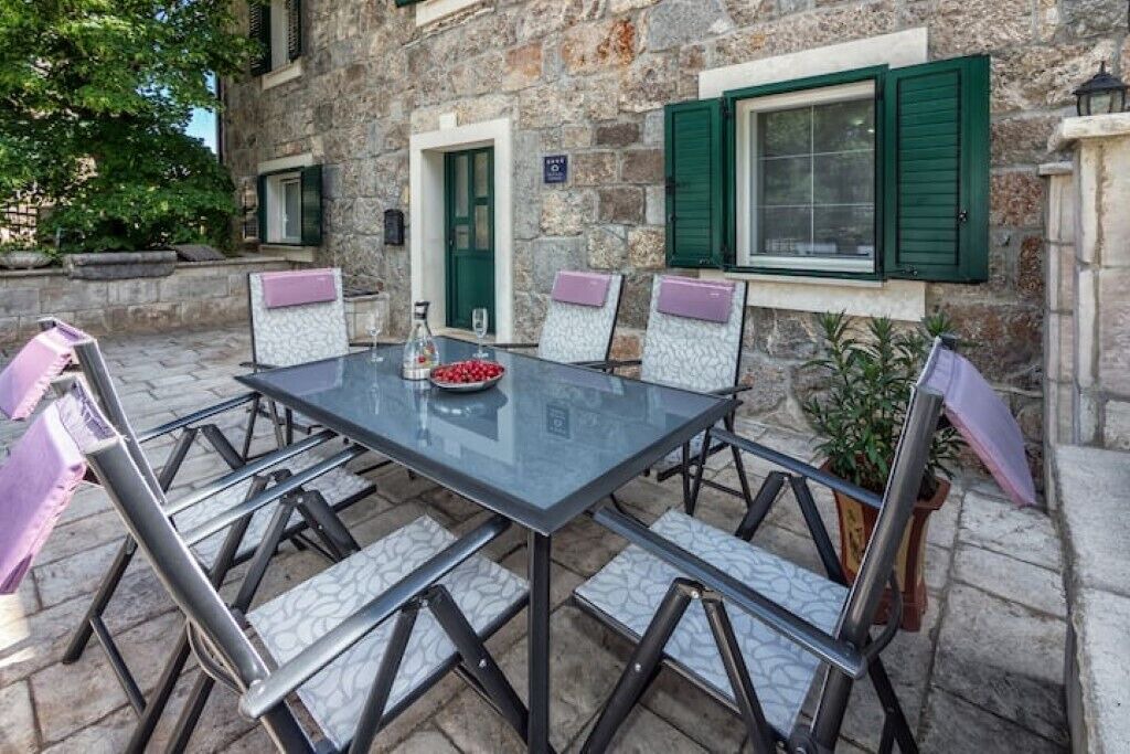Photo of Outdoor in Velic