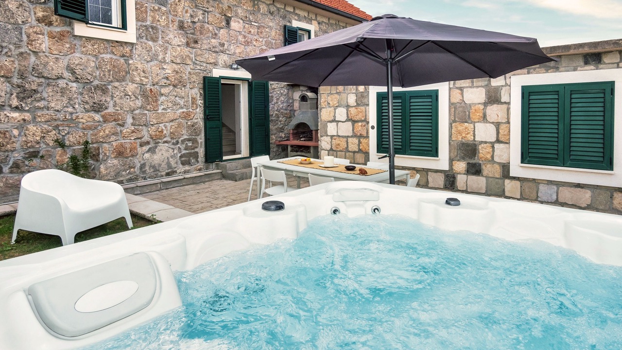 Photo of Patio Balcony in Velic