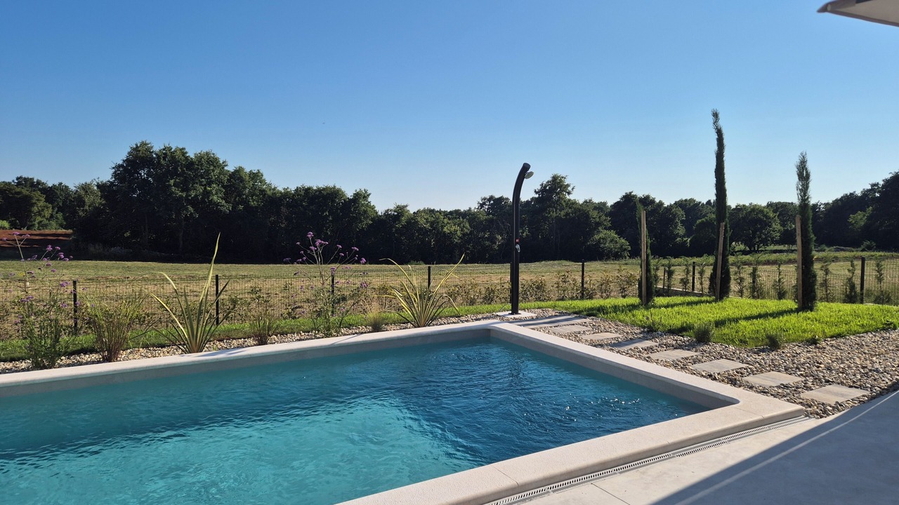 Photo of Outdoor in Zminj