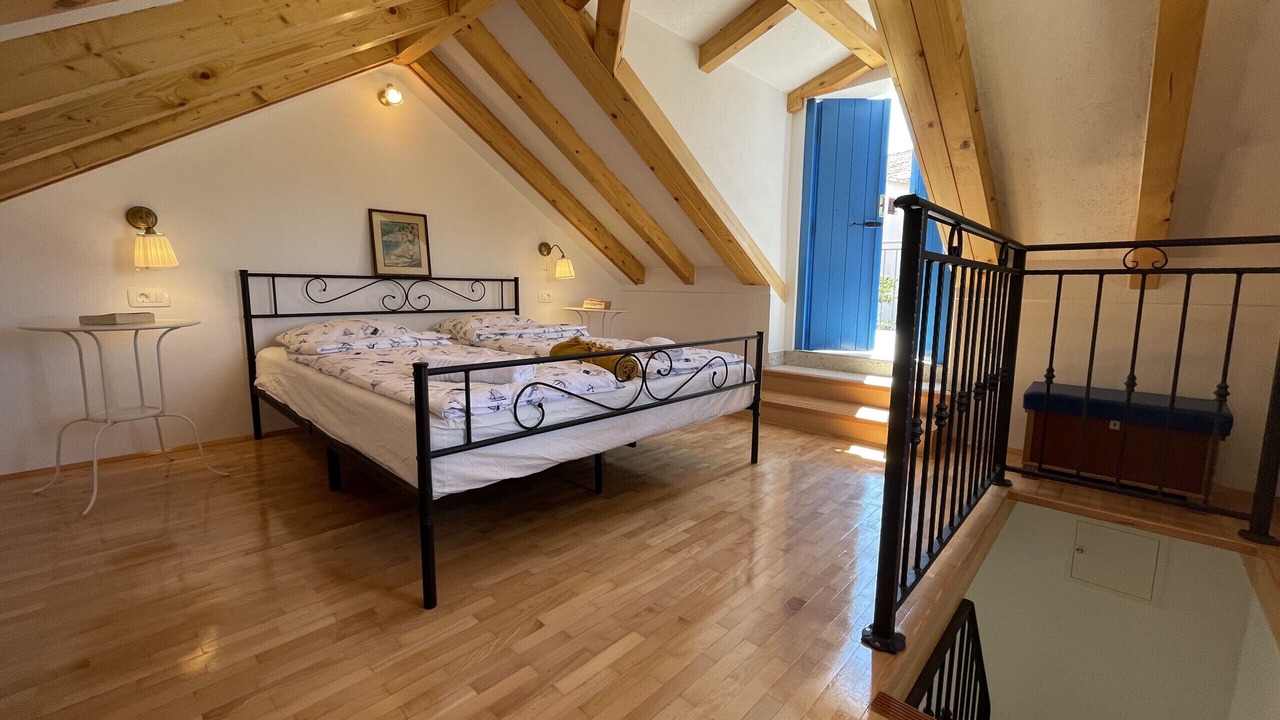 Photo of Bedroom in Seget