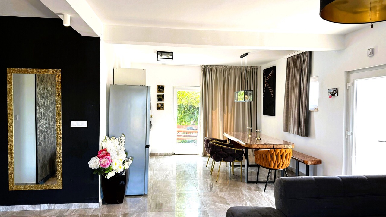 Photo of Livingroom in Donje Rastane