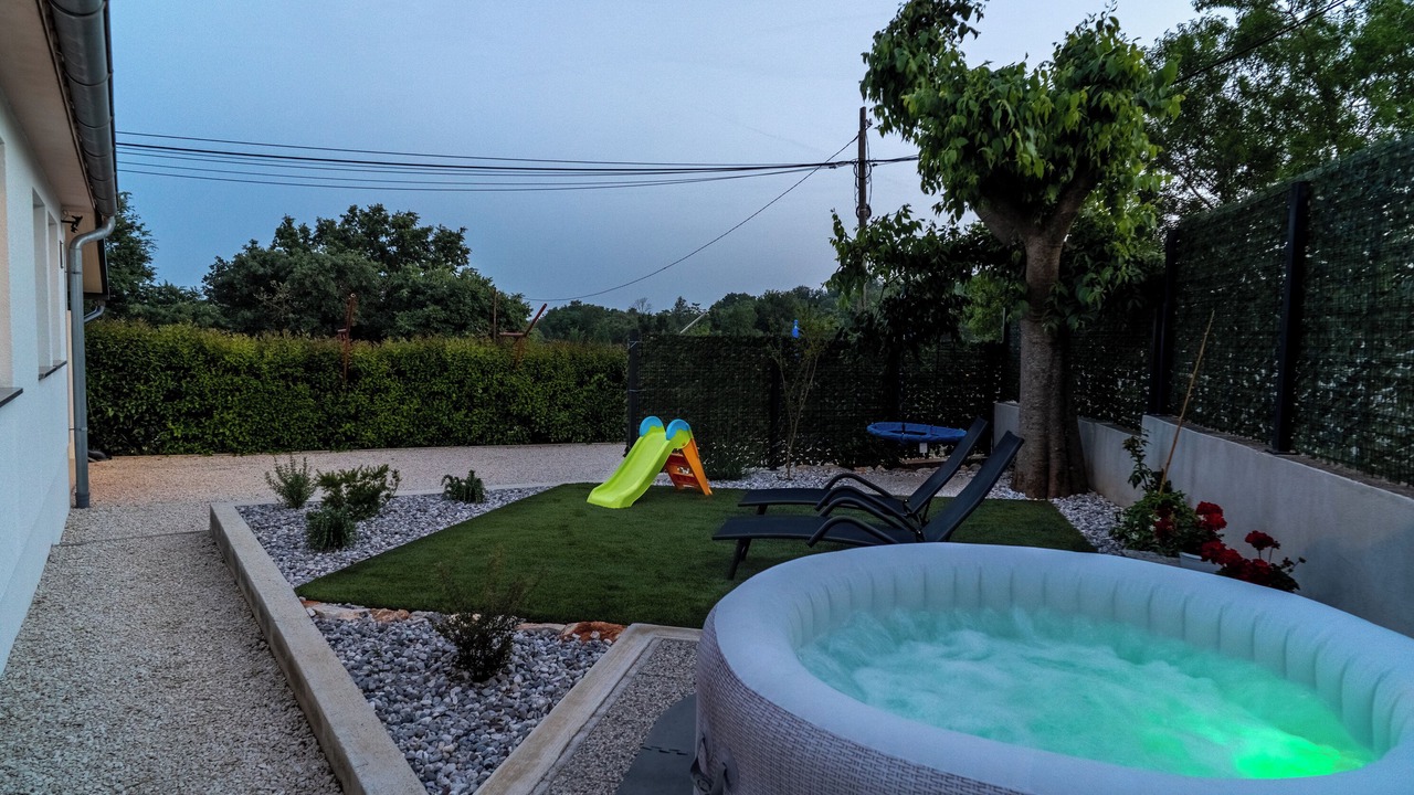 Photo of Outdoor in Divsici