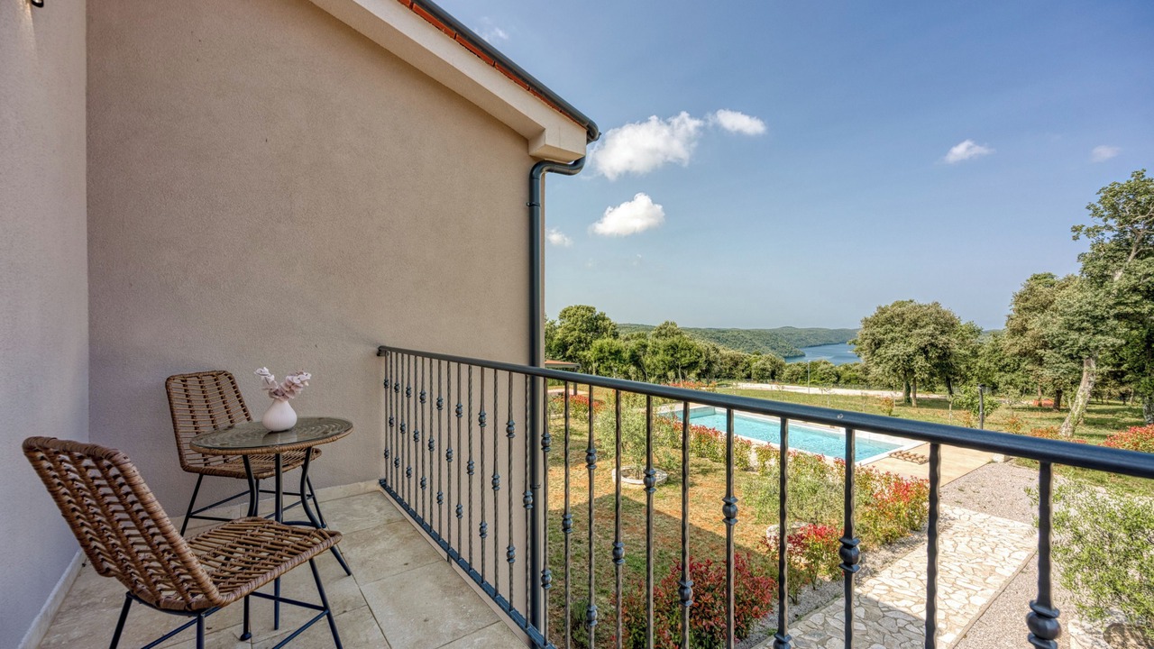 Photo of Patio Balcony in Marasi