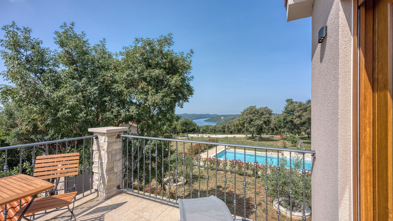 Photo of Patio Balcony in Marasi