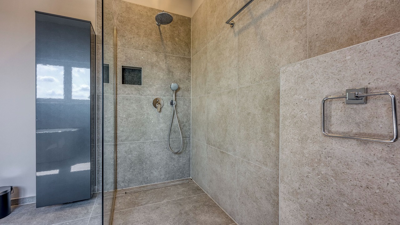 Photo of Bathroom in Marasi