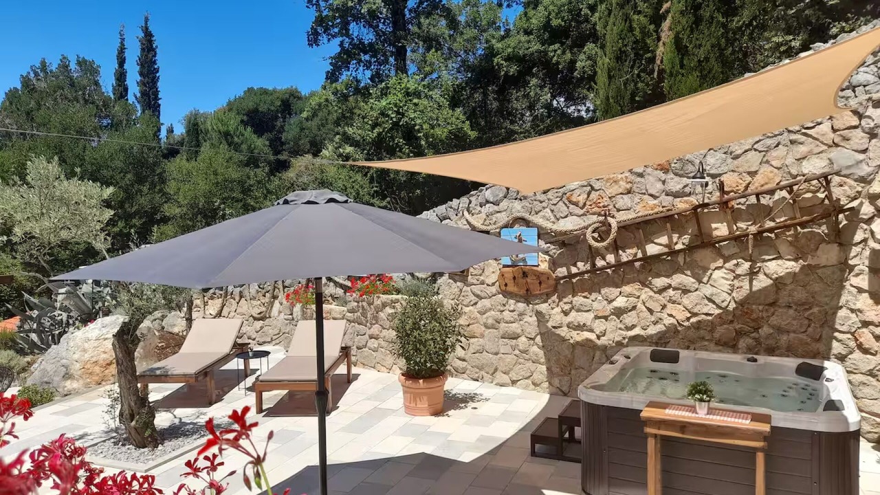 Photo of Outdoor in Porozina