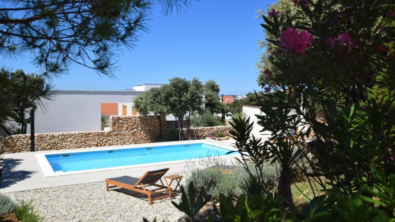 Photo of Outdoor in Mandre