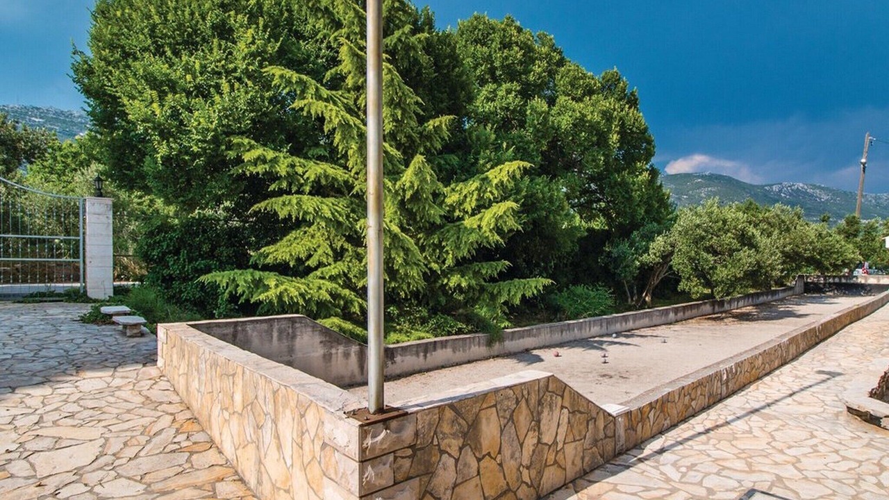 Photo of Outdoor in Rudine