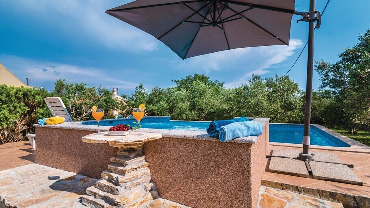 Photo of Outdoor in Rudine