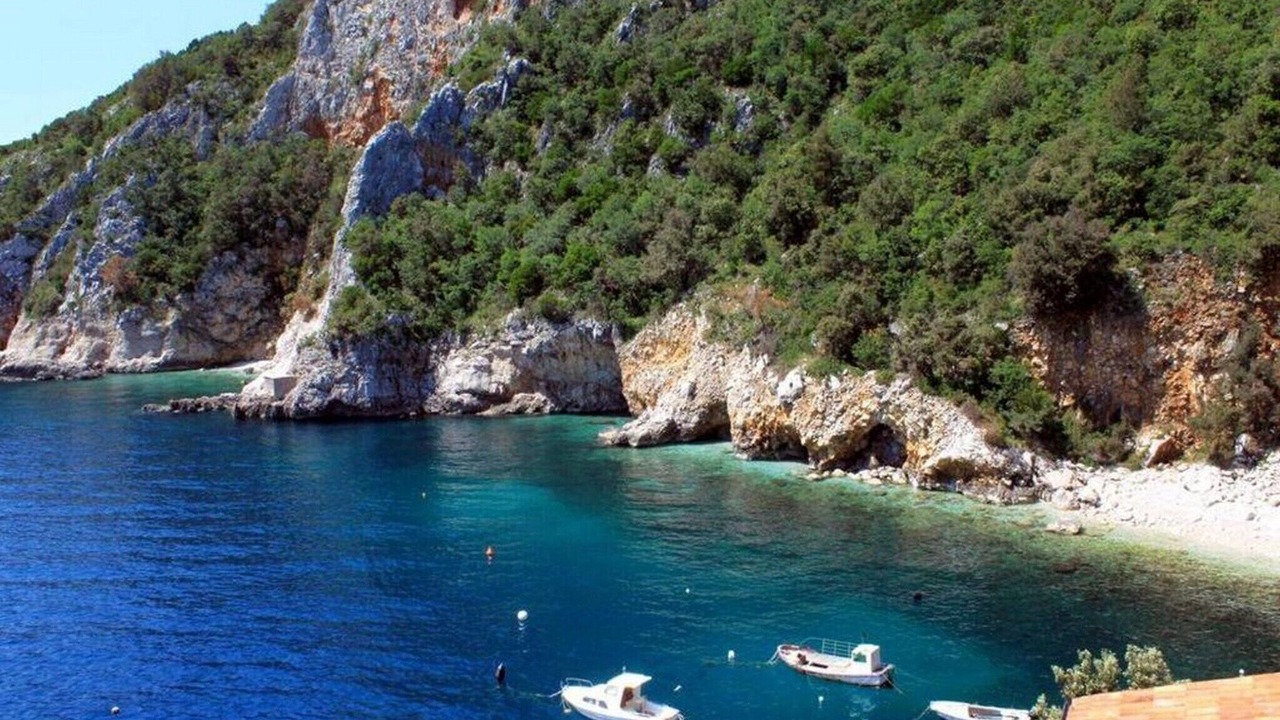 Photo of Outdoor in Martina