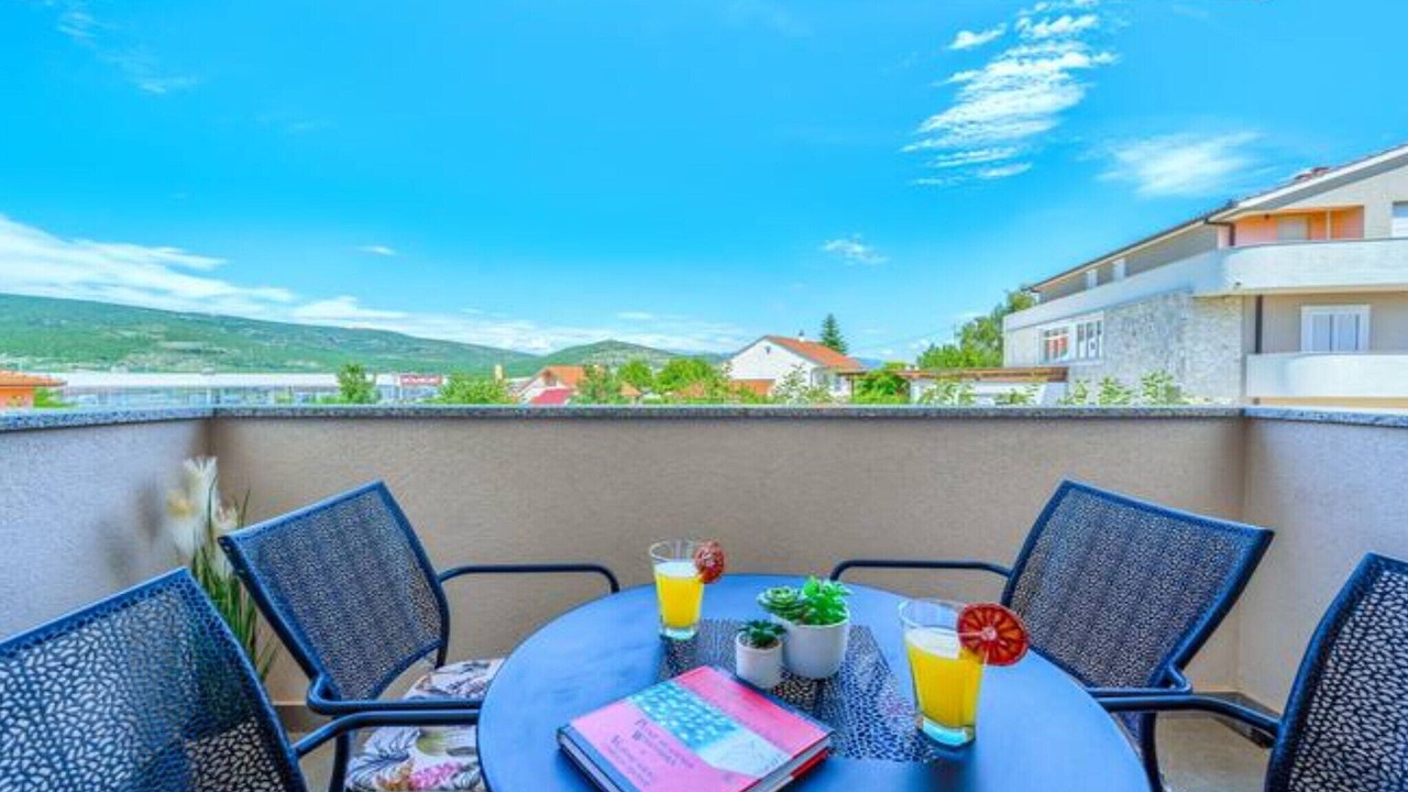 Photo of Patio Balcony in Dicmo