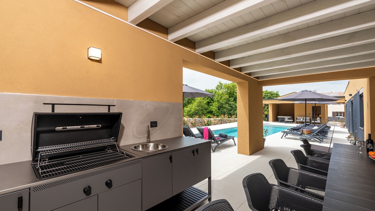 Photo of Patio Balcony in Jursici