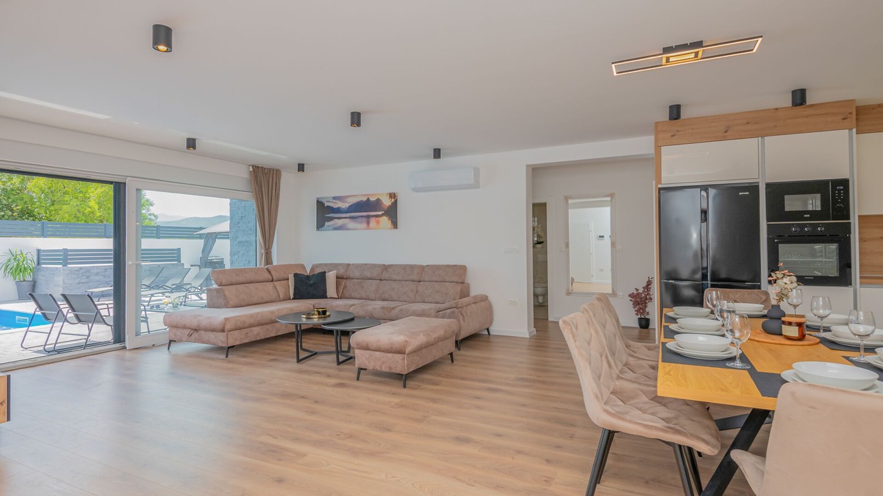 Photo of Livingroom in Prolozac