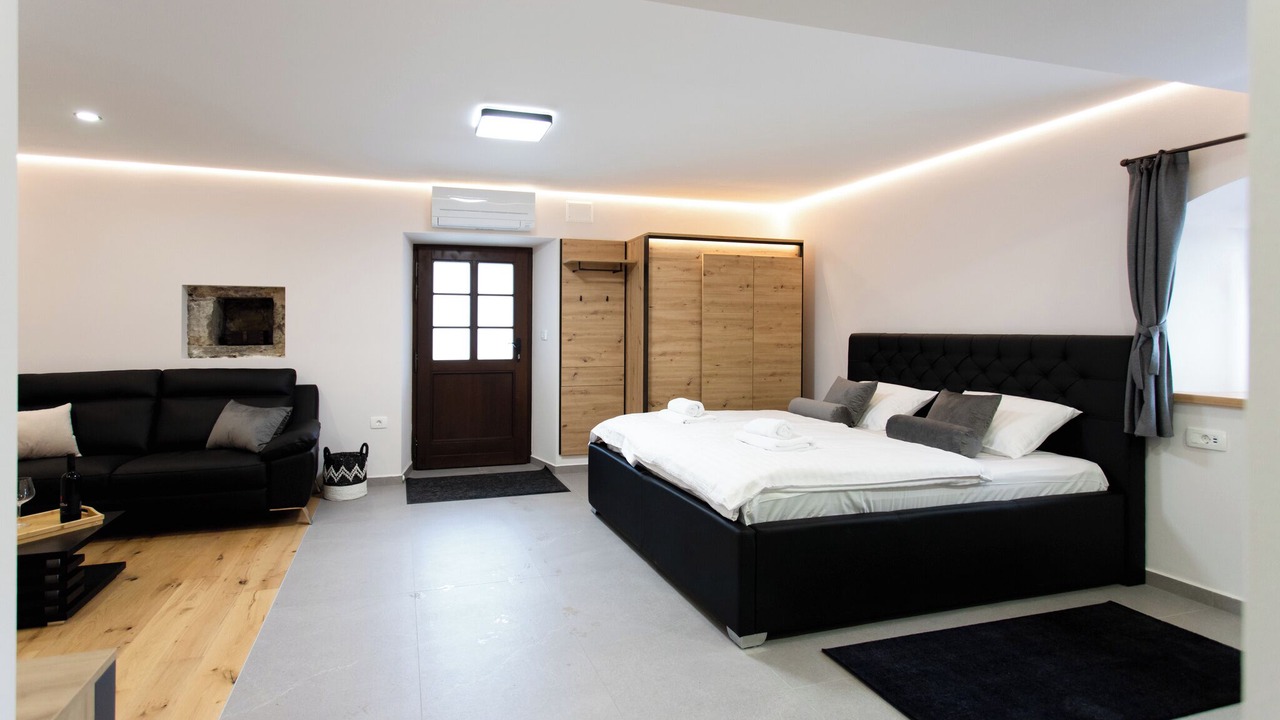 Photo of Bedroom in Slap