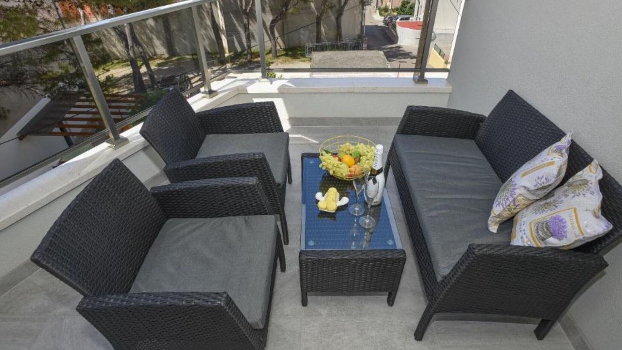 Photo of Patio Balcony in Bidol