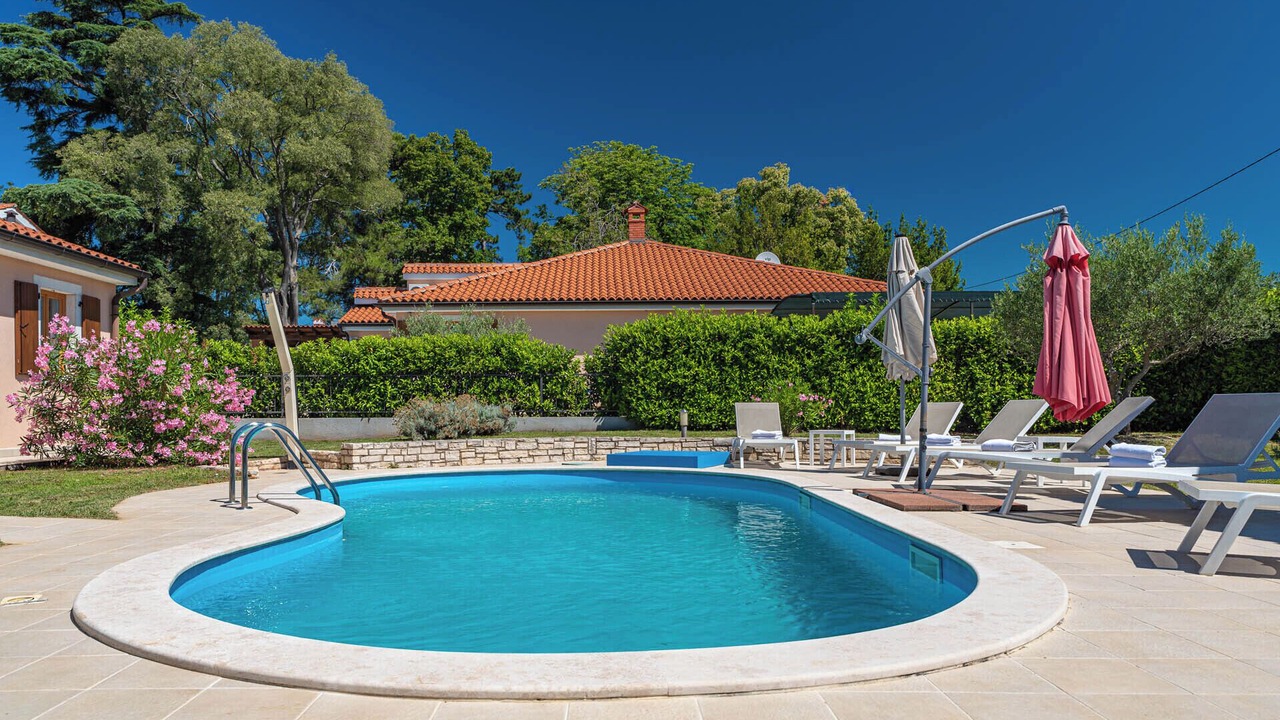Photo of Outdoor in Farini