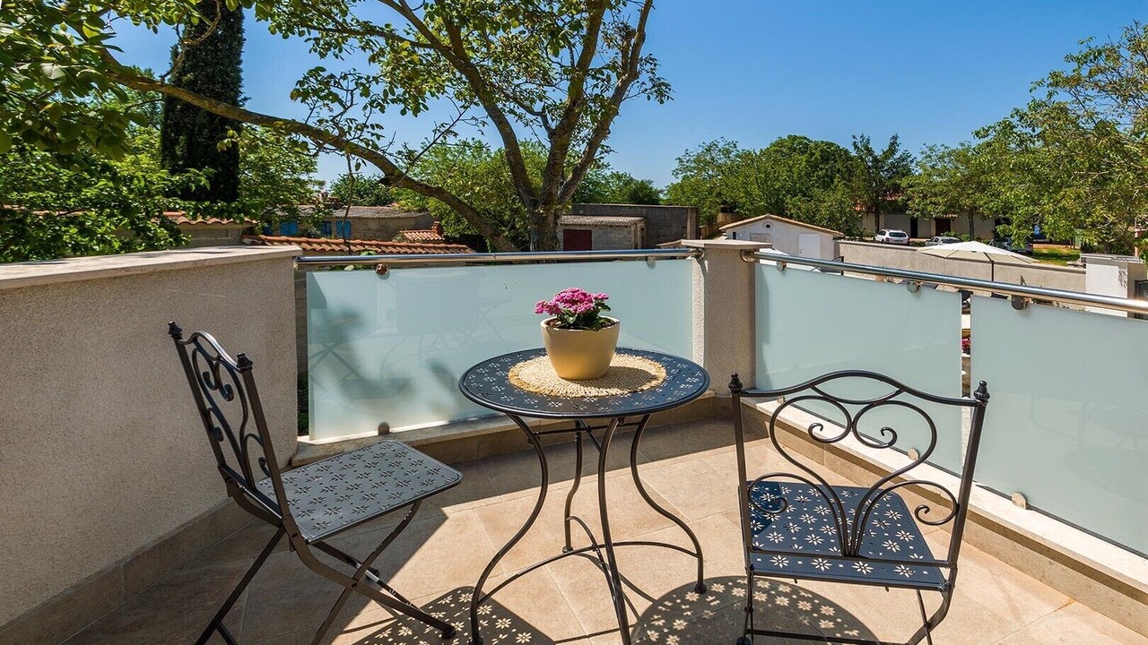 Photo of Patio Balcony in Sajini