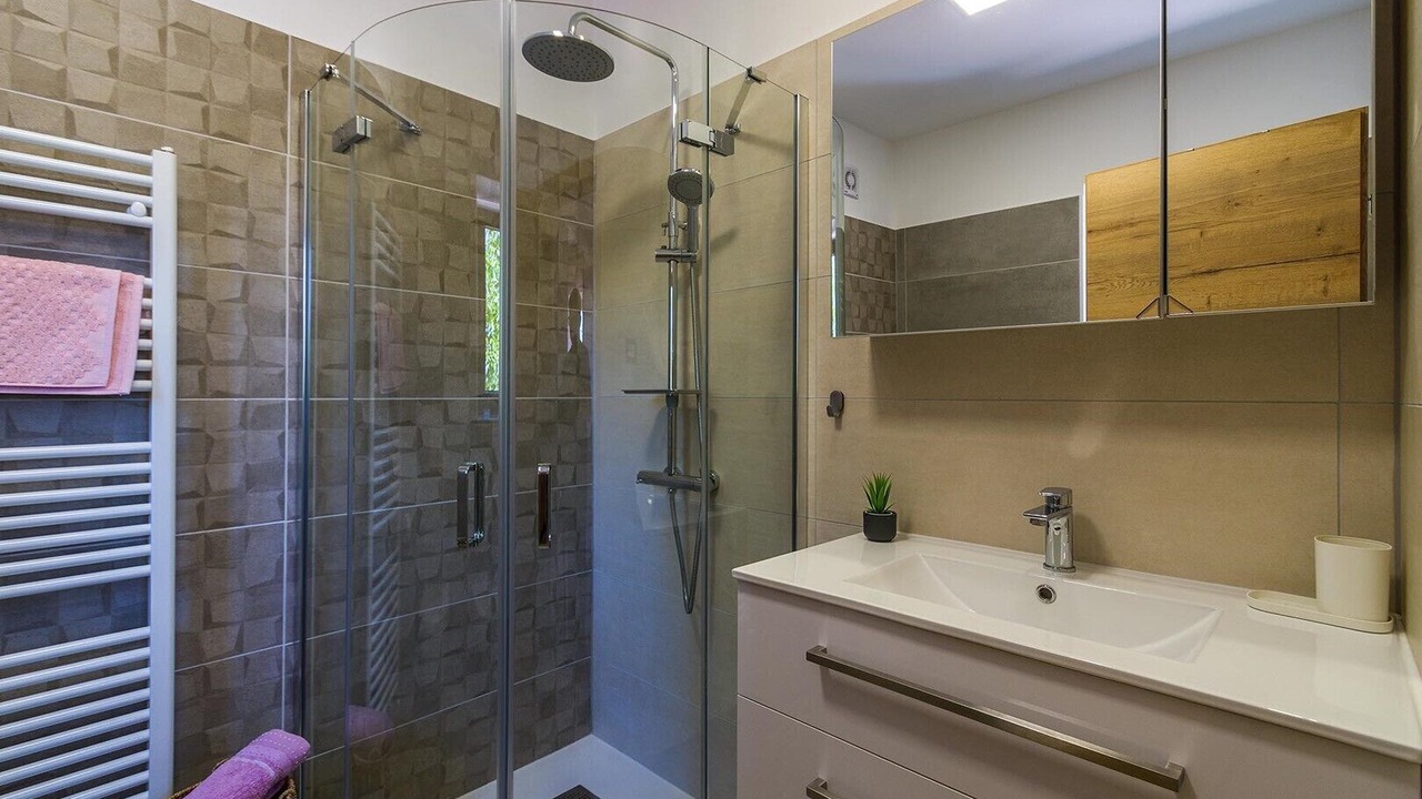 Photo of Bathroom in Sajini