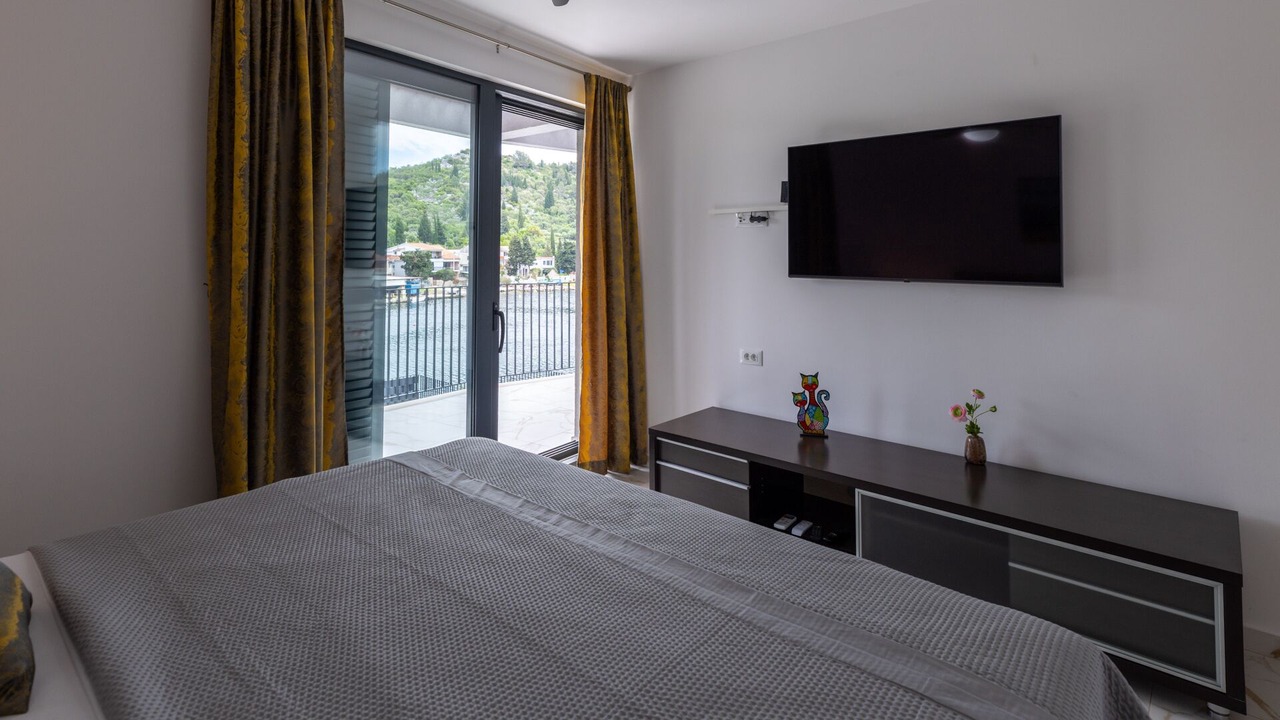 Photo of Bedroom in Blace