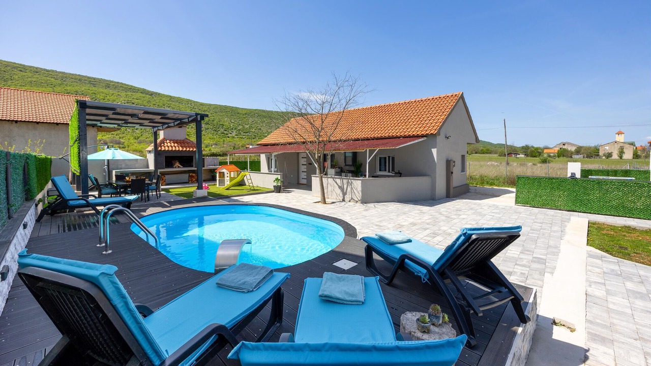 Photo of Outdoor in Drnis