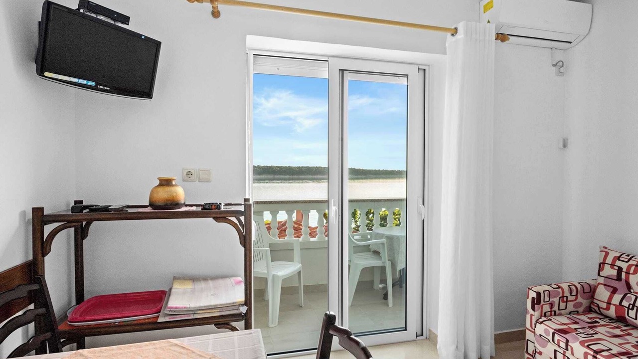 Photo of Livingroom in Rab