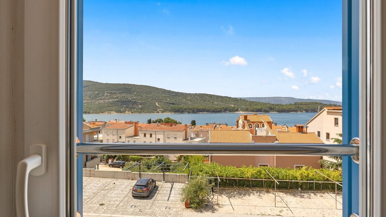 Photo of Outdoor in Cres