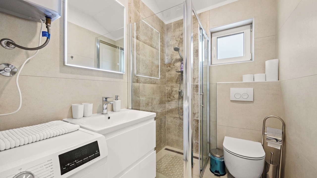 Photo of Bathroom in Cres