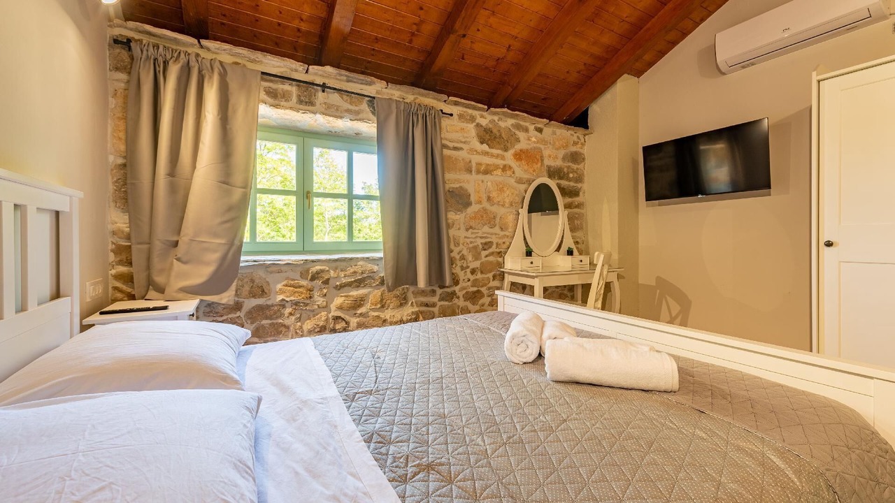 Photo of Bedroom in Pristeg