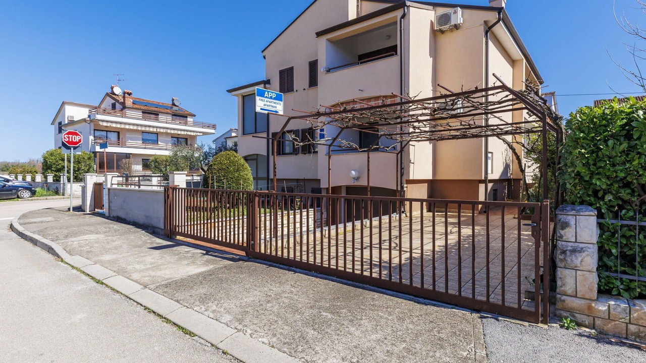 Photo of Patio Balcony in Murine