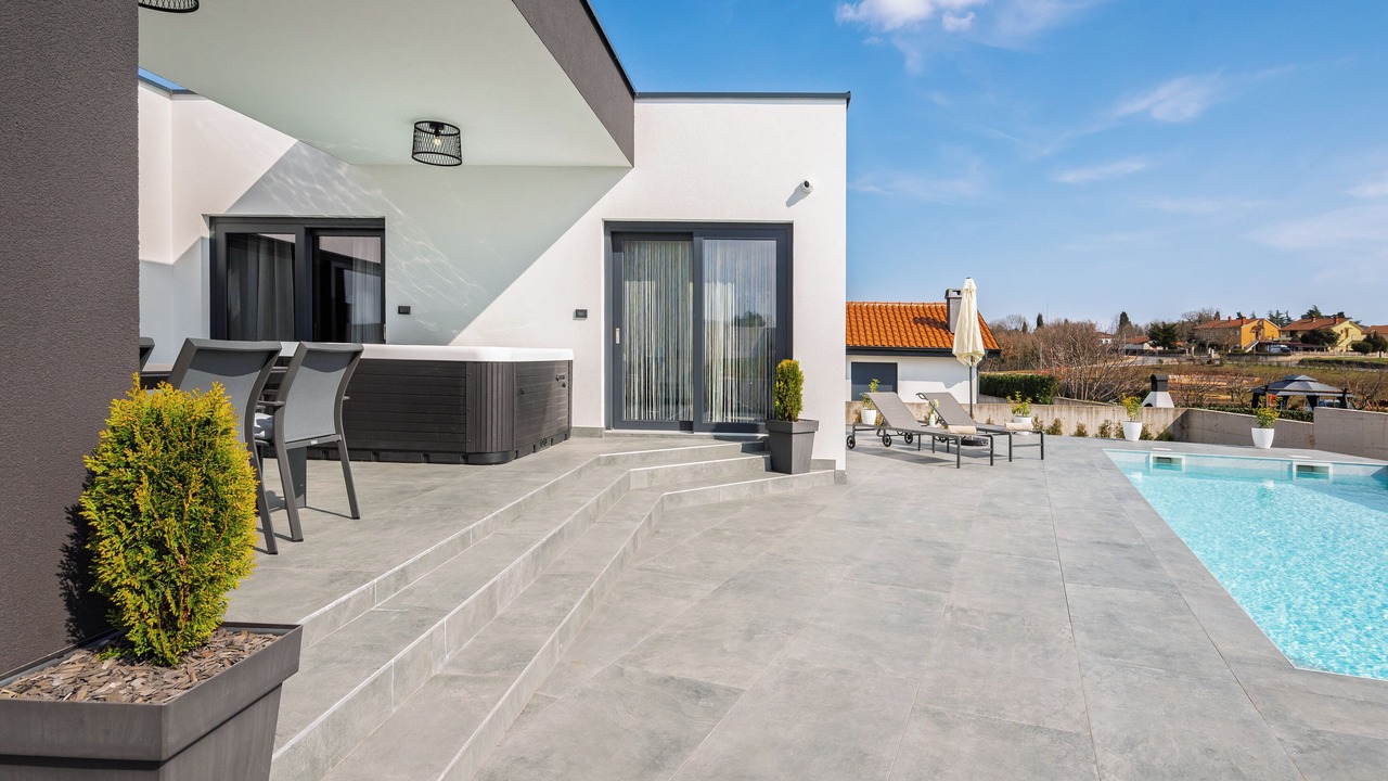 Photo of Outdoor in Zminj