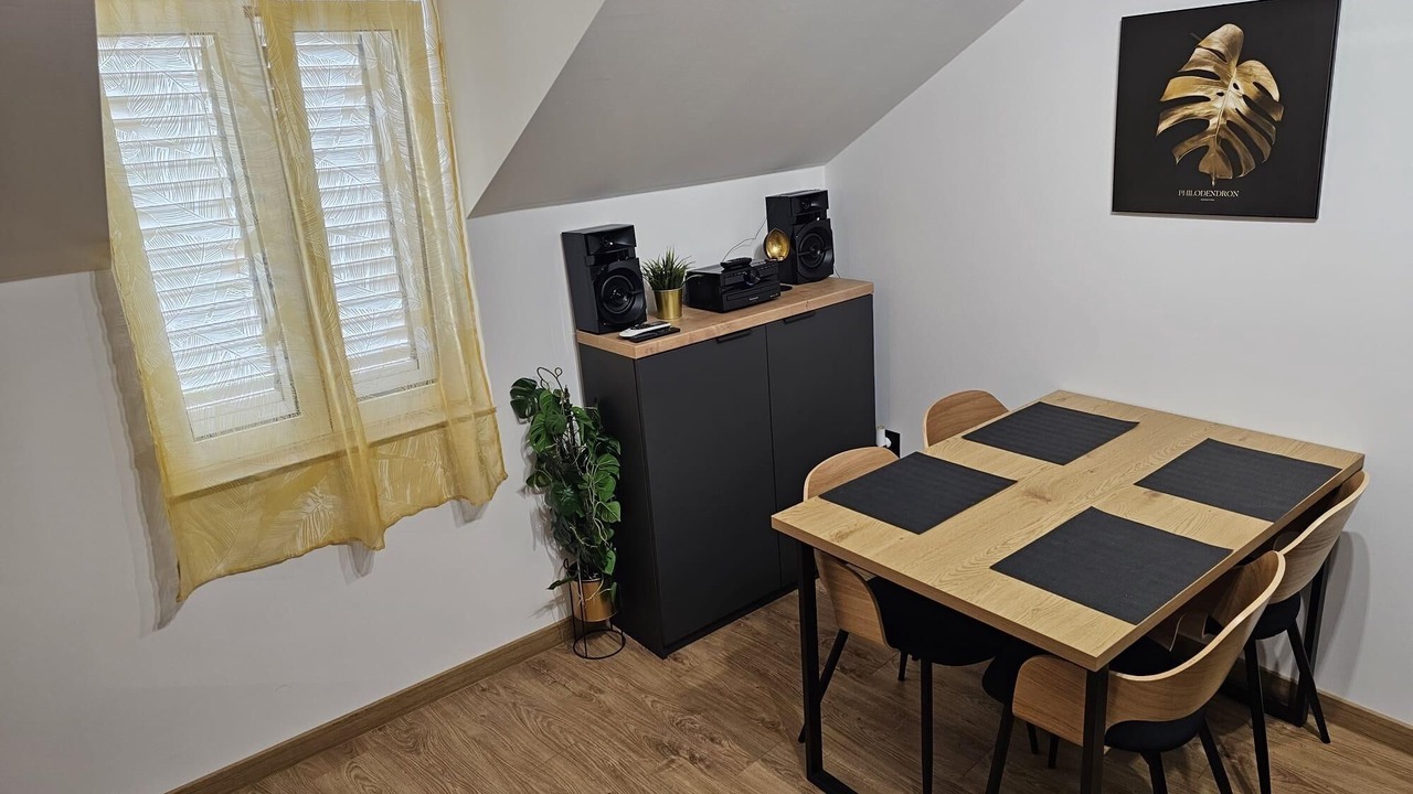 Photo of Livingroom in Cove Rogacic