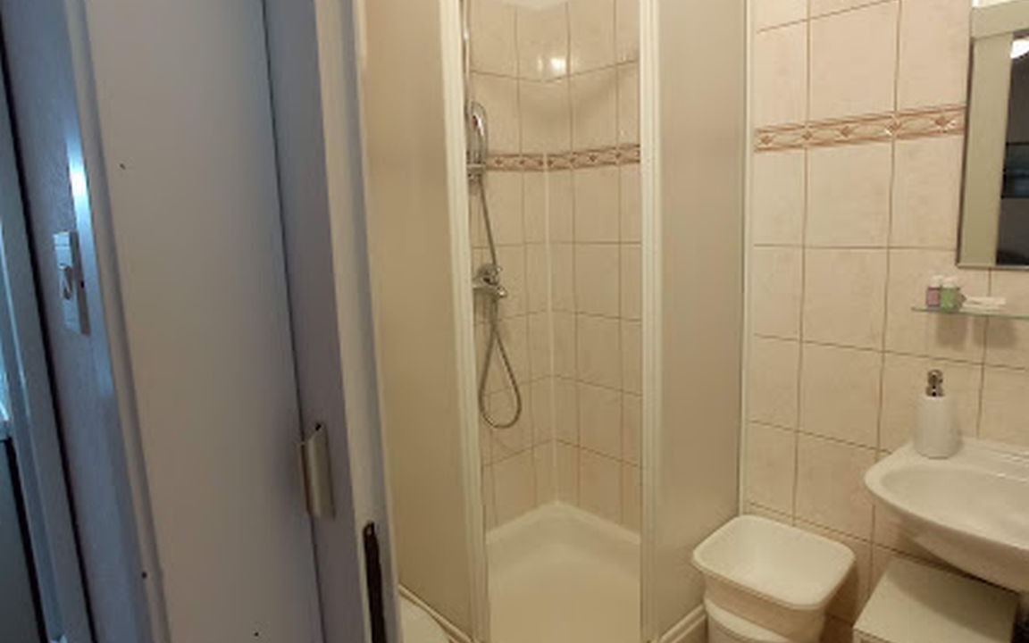 Photo of Bathroom in Istok