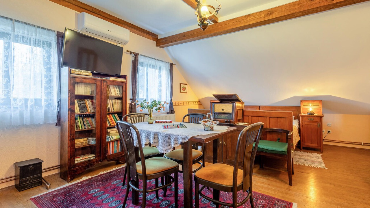 Photo of Bedroom in Draz