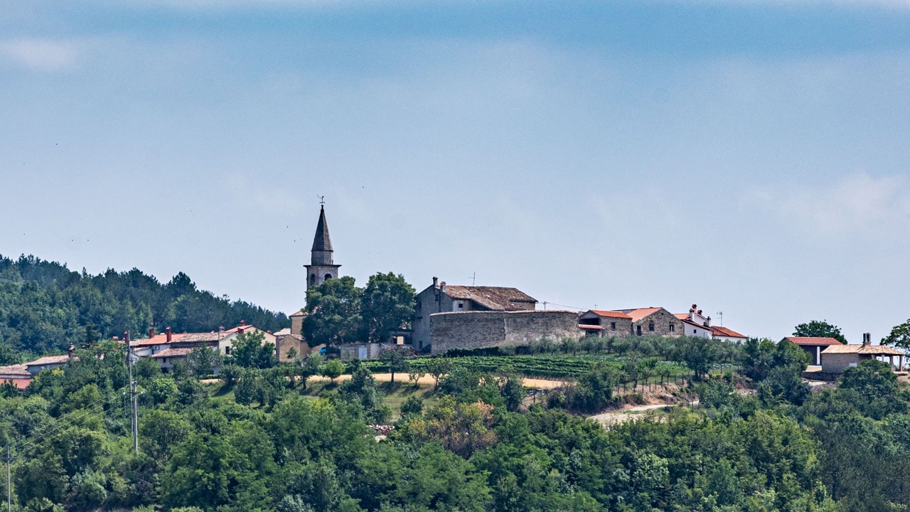 Photo of Others in Korelici