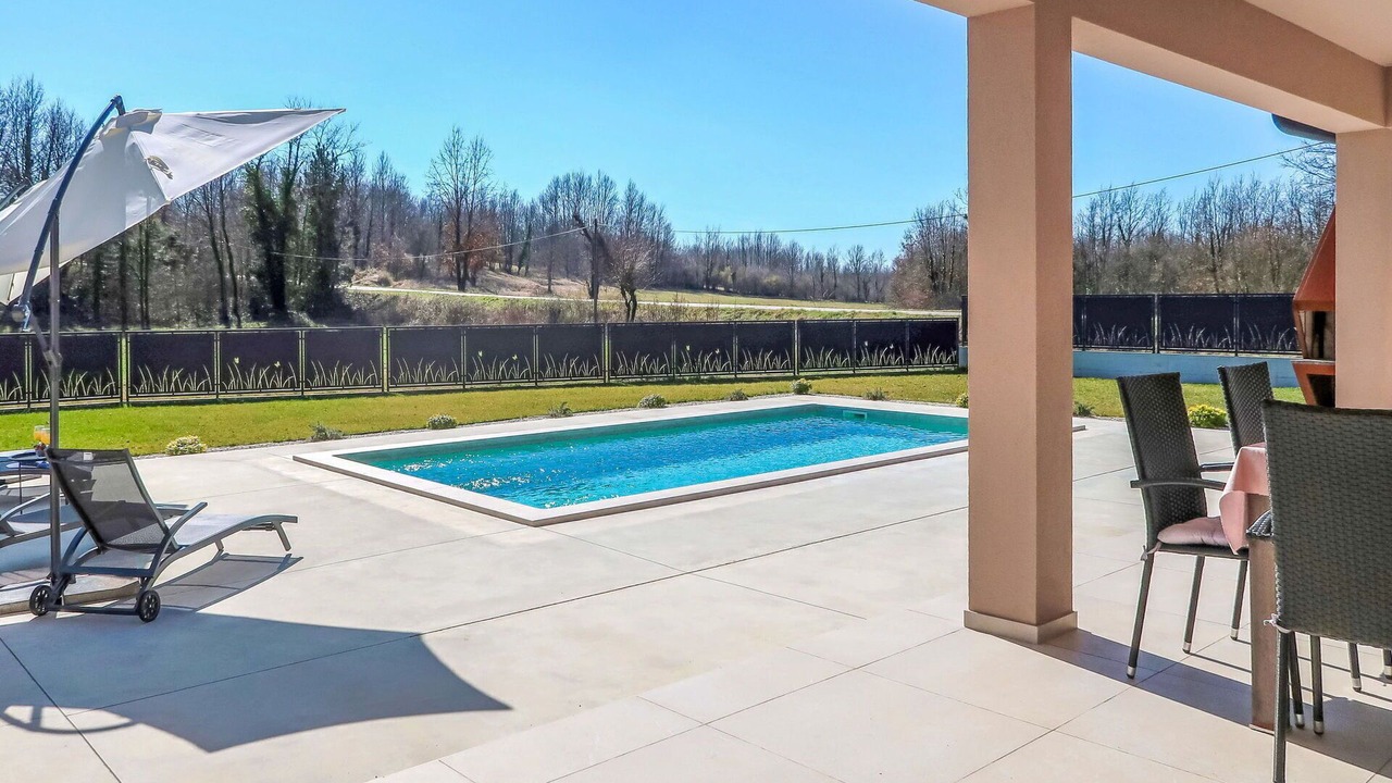 Photo of Outdoor in Gracisce