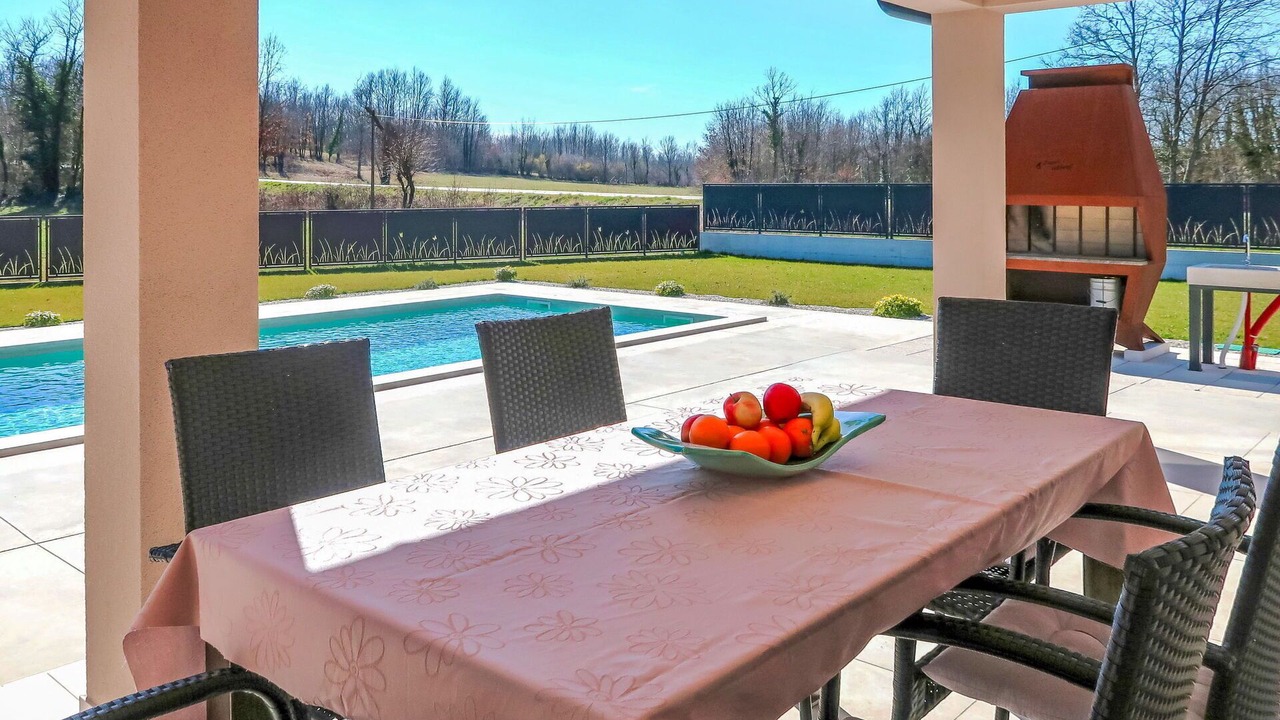 Photo of Outdoor in Gracisce