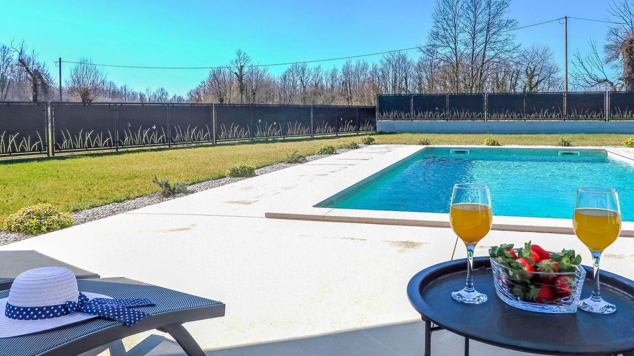 Photo of Outdoor in Gracisce